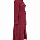 Stilla™ — Damen Tailliertes Cordkleid